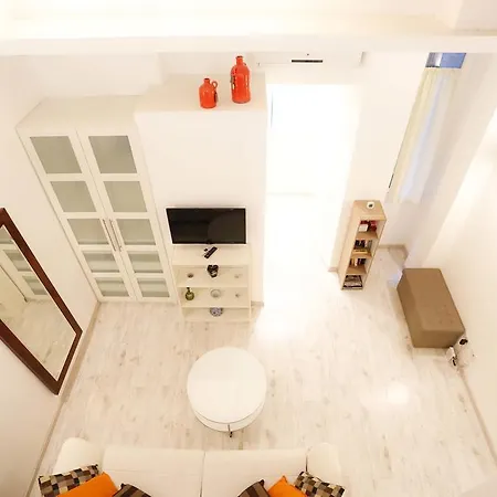 Opera House Daire Roma