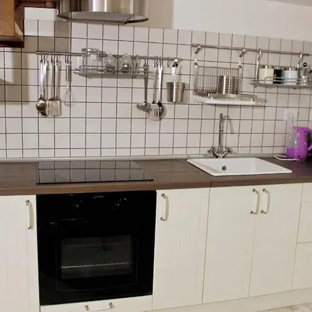 Opera House Daire Roma